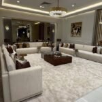 مجلس عربي فاخر, أرائك على شكل U, تصميم عصري, خامات عالية الجودة, لمسة كتان